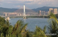 云南西双版纳绿水青山桥（摄影作品）