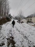 大雪过后线路故障会泽供电局及时抢修为停电村民送光明