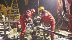 �ɺ����ӭ����սѩ