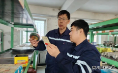 ��Ǯ���ڵ����ϣ���¶���������������Ч������